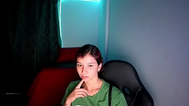 Skinny queen 20 online show from June 2026 12:59:01 AM