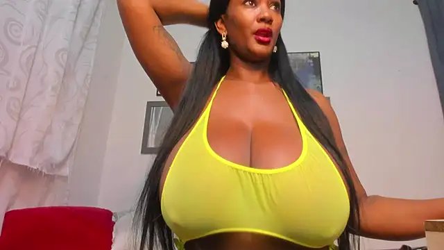 Snapshot of Crazy_addixtion chatting on March 2025 08:32:01 PM Crazy addixtion online show from March 2025 08:32:01 PM