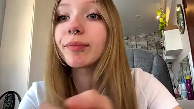 Snapshot of BivalentFalloff chatting on June 2026 05:03:02 AM BivalentFalloff online show from June 2026 05:03:02 AM