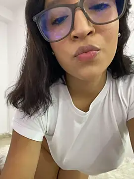 Snapshot of Julieta_Vegaax chatting on July 2026 07:38:01 PM Julieta Vegaax online show from July 2026 07:38:01 PM
