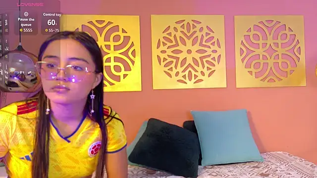 Snapshot of GeorgiayLiam chatting on June 2026 07:23:01 PM GeorgiayLiam online show from June 2026 07:23:01 PM
