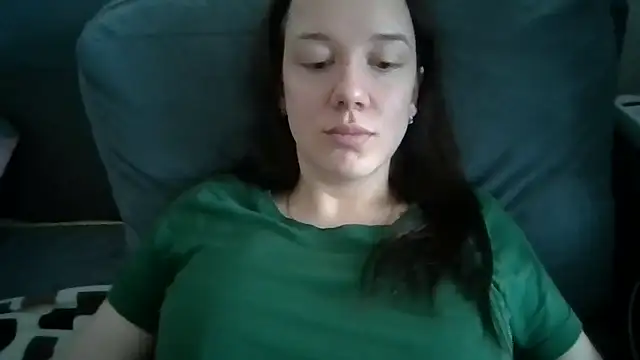 Snapshot of Nivella chatting on July 2026 10:11:01 AM Nivella online show from July 2026 10:11:01 AM