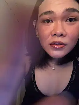 lunapitches online show from June 2026 05:22:01 PM