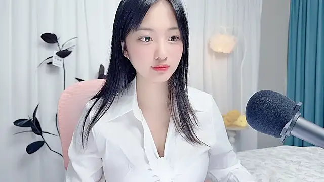 Winnie666999 online show from July 2026 03:04:01 AM