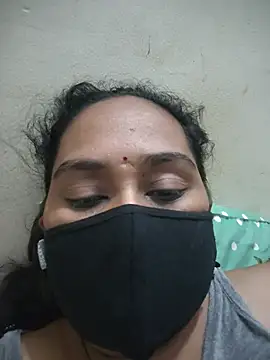 Snapshot of Lundpakadu chatting on July 2026 01:36:02 PM Lundpakadu online show from July 2026 01:36:02 PM