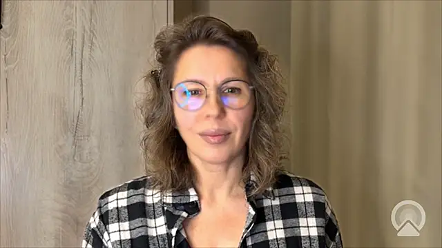 Snapshot of Linoria chatting on June 2026 05:00:01 PM Linoria online show from June 2026 05:00:01 PM