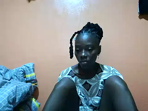 Snapshot of petite_clara2 chatting on July 2026 01:06:02 PM petite clara2 online show from July 2026 01:06:02 PM