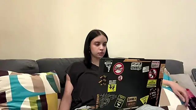martinienjoyer online show from June 2026 07:35:02 AM