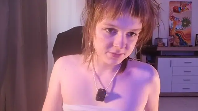 Snapshot of DustiZuchowski chatting on June 2026 09:06:02 AM DustiZuchowski online show from June 2026 09:06:02 AM