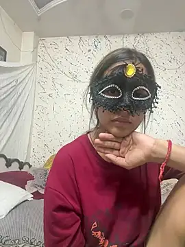 Snapshot of Romantic_couple69 chatting on July 2026 10:32:02 AM Romantic couple69 online show from July 2026 10:32:02 AM