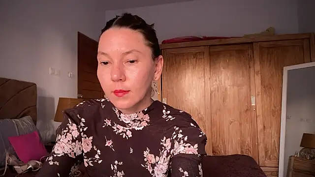 Snapshot of kittycat4you chatting on December 2024 10:24:01 AM kittycat4you online show from December 2024 10:24:01 AM