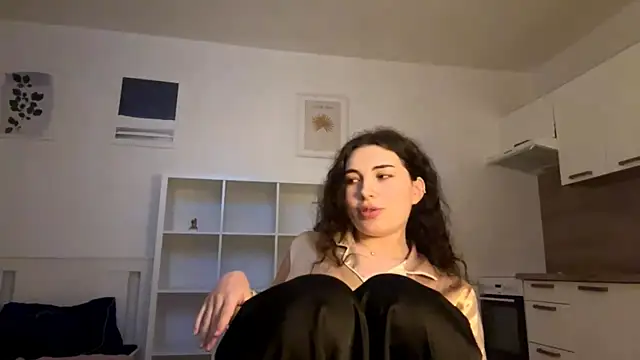 runawyin online show from July 2026 07:24:01 PM