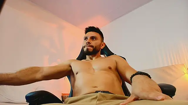 Mateo Vega  online show from June 2026 03:39:01 AM