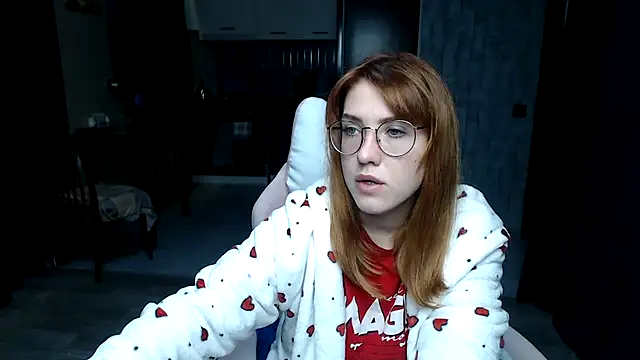 Reginasmilee online show from October 2025 03:03:02 AM