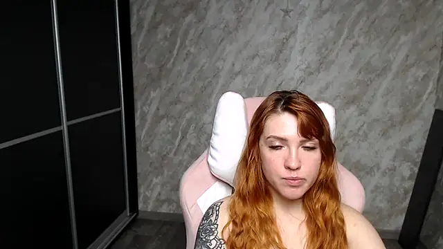 Reginasmilee online show from March 2026 02:34:01 PM