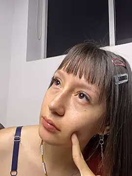 Snapshot of im_lizzy17 chatting on July 2026 07:34:01 AM im lizzy17 online show from July 2026 07:34:01 AM