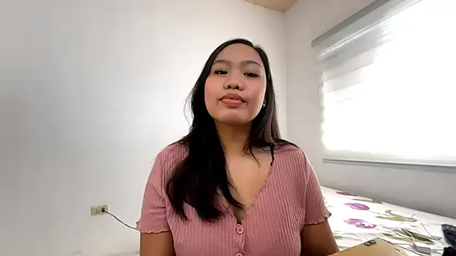 EarlineMadera online show from June 2026 07:13:01 AM