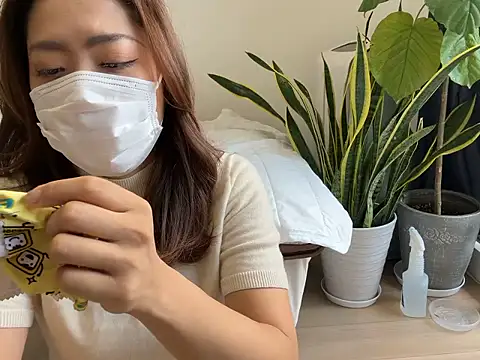 Snapshot of mochiko_mck chatting on July 2026 01:42:01 AM mochiko mck online show from July 2026 01:42:01 AM