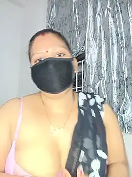 Snapshot of Miss-Jiyaa chatting on July 2026 05:27:02 PM Miss-Jiyaa online show from July 2026 05:27:02 PM