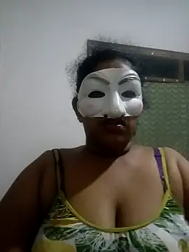 wildtulip0 online show from June 2026 05:28:02 PM