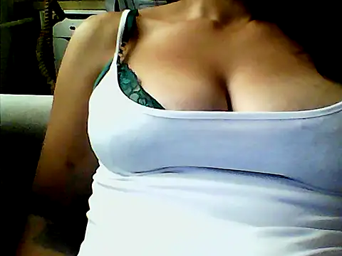 lucieee888 online show from July 2026 10:31:02 AM