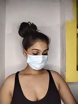 Snapshot of nikita-cam chatting on July 2026 05:48:02 PM nikita-cam online show from July 2026 05:48:02 PM