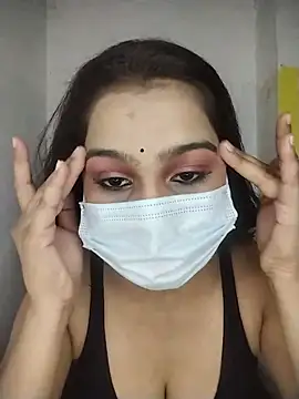 Snapshot of nikita-cam chatting on July 2026 04:33:01 PM nikita-cam online show from July 2026 04:33:01 PM