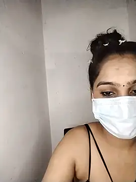 Snapshot of nikita-cam chatting on July 2026 05:27:01 PM nikita-cam online show from July 2026 05:27:01 PM