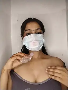 Snapshot of nikita-cam chatting on August 2026 07:06:01 PM nikita-cam online show from August 2026 07:06:01 PM