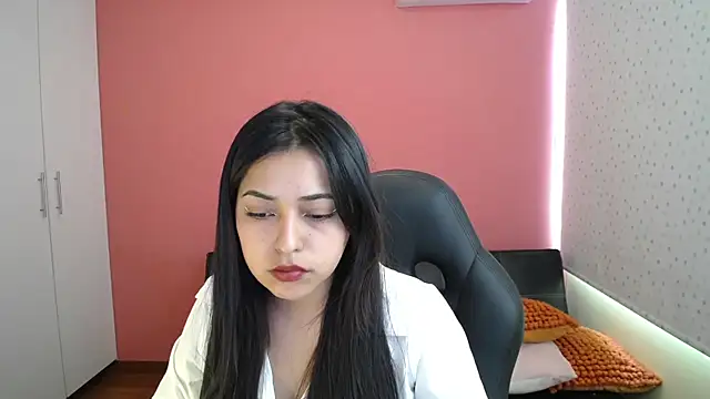 Snapshot of milett444 chatting on July 2026 07:51:01 PM milett444 online show from July 2026 07:51:01 PM