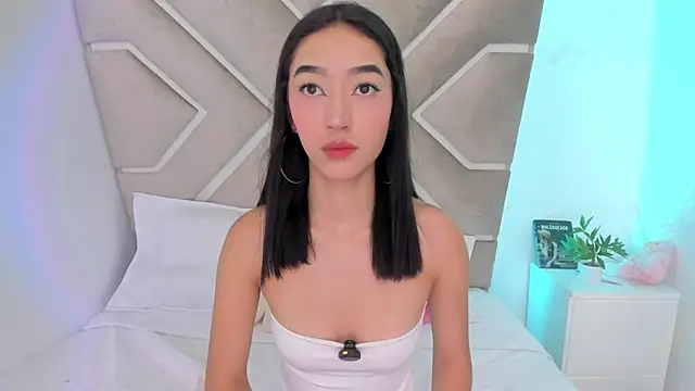Snapshot of annelisee_ chatting on July 2026 11:15:01 PM annelisee online show from July 2026 11:15:01 PM