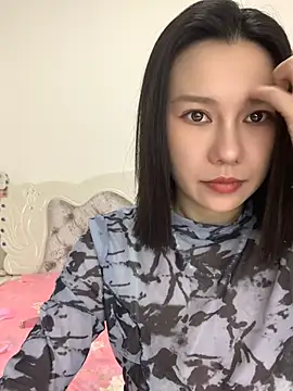 Snapshot of tiantian52013 chatting on June 2026 05:35:02 AM tiantian52013 online show from June 2026 05:35:02 AM