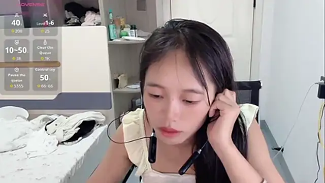 xiaolei-999 online show from June 2026 05:19:02 AM