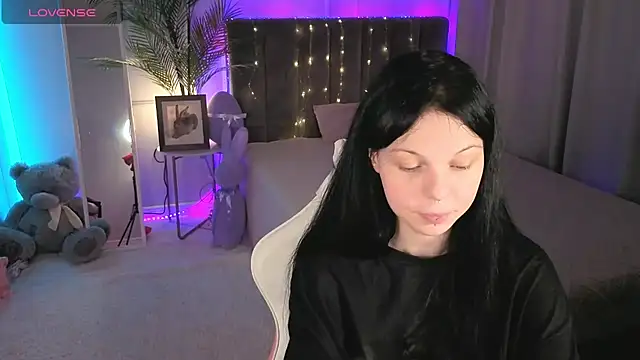 Ann Daiisy online show from July 2026 08:46:02 PM
