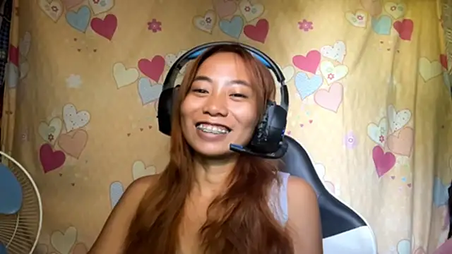 Snapshot of PiaSwida chatting on July 2026 03:30:01 AM PiaSwida online show from July 2026 03:30:01 AM
