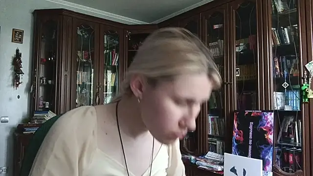 Snapshot of KellyOutdoor chatting on July 2026 09:05:02 AM KellyOutdoor online show from July 2026 09:05:02 AM