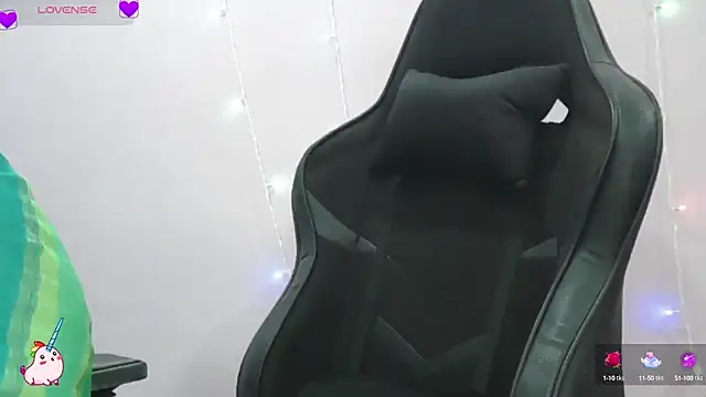 Snapshot of Trishas_Stream chatting on February 2025 08:46:01 AM Trishas Stream online show from February 2025 08:46:01 AM