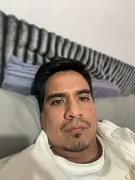 Snapshot of cesarpremium chatting on June 2026 02:23:02 AM cesarpremium online show from June 2026 02:23:02 AM
