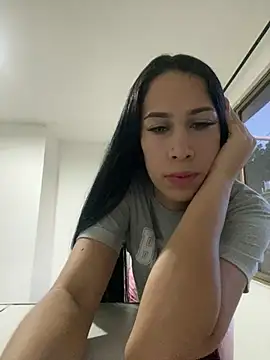 aurorarusso1 online show from July 2026 11:31:01 PM
