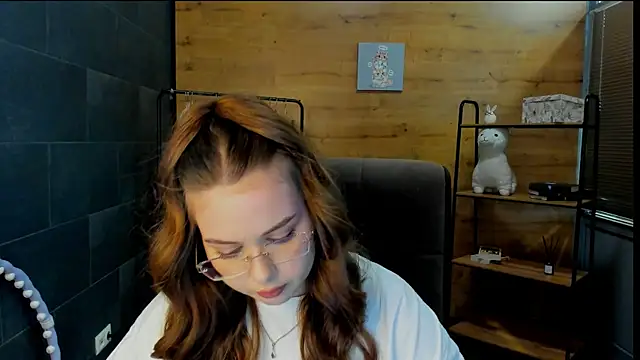 Snapshot of KellyyPalmer chatting on July 2026 12:10:01 PM KellyyPalmer online show from July 2026 12:10:01 PM