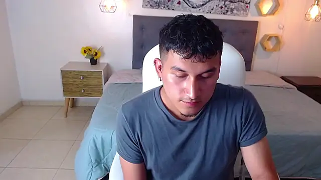 Snapshot of Lucas_morenty chatting on July 2026 07:20:01 PM Lucas morenty online show from July 2026 07:20:01 PM