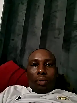 Snapshot of Pretoriacuteguy chatting on July 2026 12:17:02 AM Pretoriacuteguy online show from July 2026 12:17:02 AM