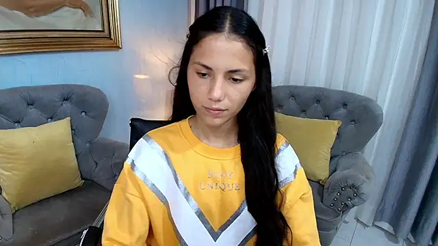 little flame18 online show from July 2026 08:33:01 PM