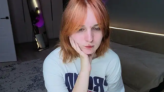 Snapshot of Selene_Graves chatting on July 2026 06:18:02 AM Selene Graves online show from July 2026 06:18:02 AM
