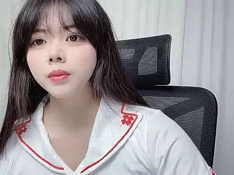 Snapshot of Xiaoxue689 chatting on July 2026 03:33:02 AM Xiaoxue689 online show from July 2026 03:33:02 AM