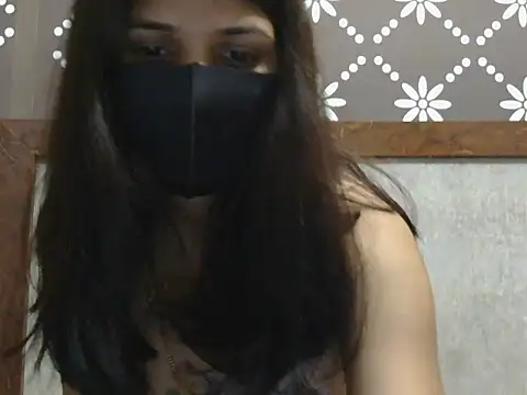 Snapshot of DesiQueenLive chatting on July 2026 04:50:01 PM DesiQueenLive online show from July 2026 04:50:01 PM