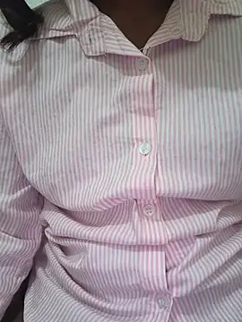 Snapshot of SEXY_SIYAA_ chatting on July 2026 07:18:02 PM SEXY SIYAA online show from July 2026 07:18:02 PM