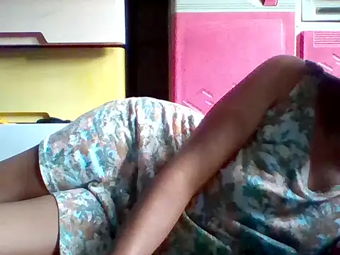 Snapshot of pinay4u69 chatting on July 2026 05:54:02 AM pinay4u69 online show from July 2026 05:54:02 AM