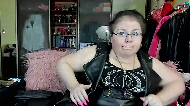 KaryQueen online show from February 2025 04:11:01 AM