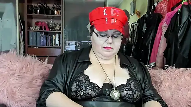 KaryQueen online show from February 2025 05:28:01 PM